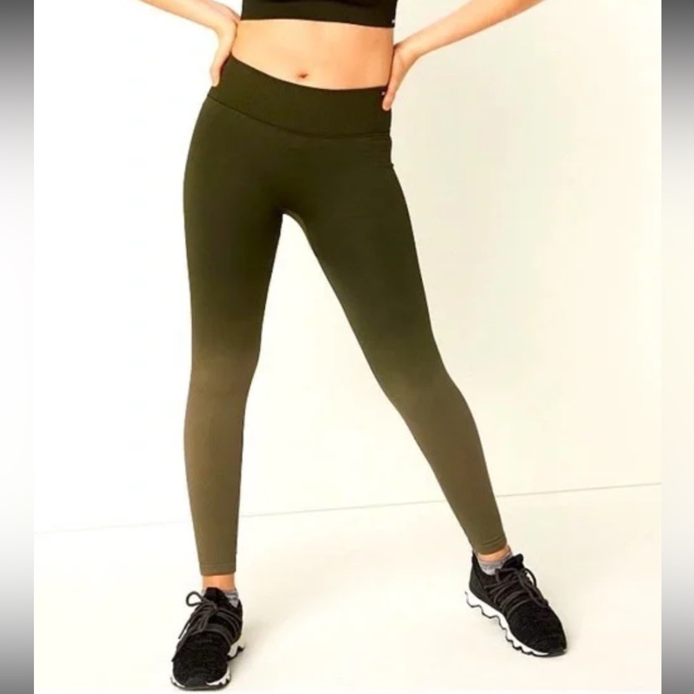 VICTORIA’S SECRET PINK ACTIVE HIGH WAIST SEAMLESS Olive Green Ombré Leggings XS
